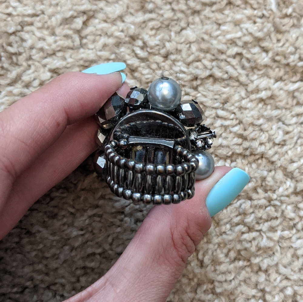 Silver Ring - Picture 2 of 4
